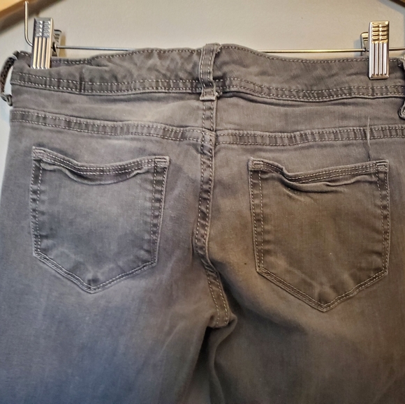Mossimo Supply Co. Ripped Grey Slim Skinny Jeans - Size 3 - Picture 8 of 8